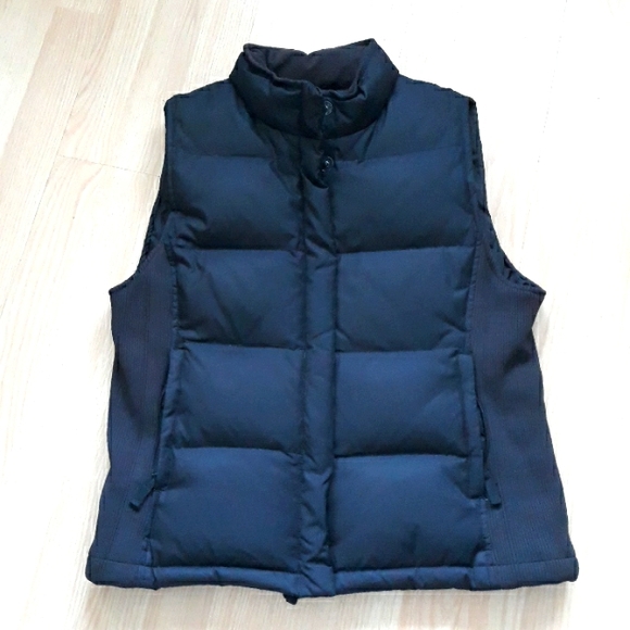 GAP Jackets & Blazers - GAP vintage unisex puffer vest in black